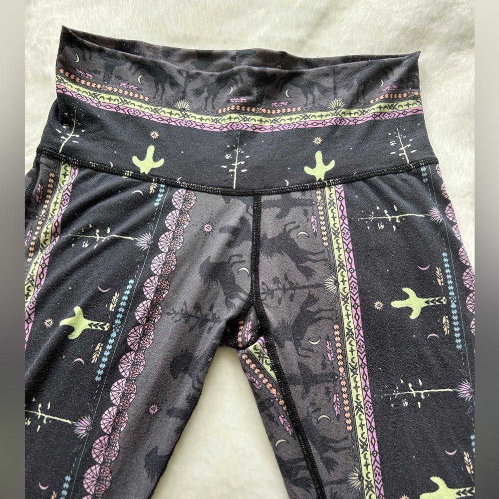 Teeki Wild and Free Western  Graphic Print Flare Bell Bottom Yoga Pants - Picture 5 of 8